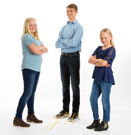 Ugolini-Family-Portraits-by-Jay-Weise-3.29.19-0081_LOWPROOF