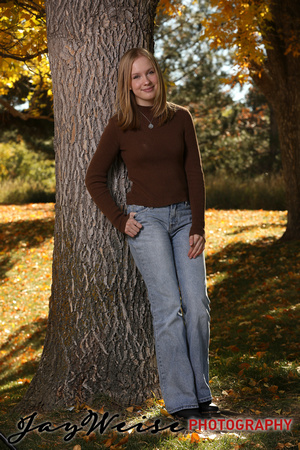 557-Emme Breed Senior Portrait-Oct 2021-by-Jay-Weise-PROOF