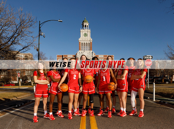 110-East-Girls-Basketball-VARSITY-TEAM-outdoors-by-Jay-Weise-12.5.23-LoSM